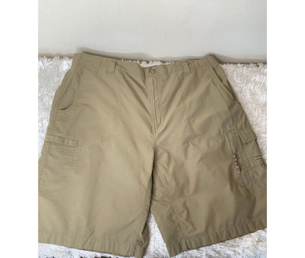 Columbia Cotton Silver Ridge Utility Cargo Short Green Tan  Sz 40  Mens